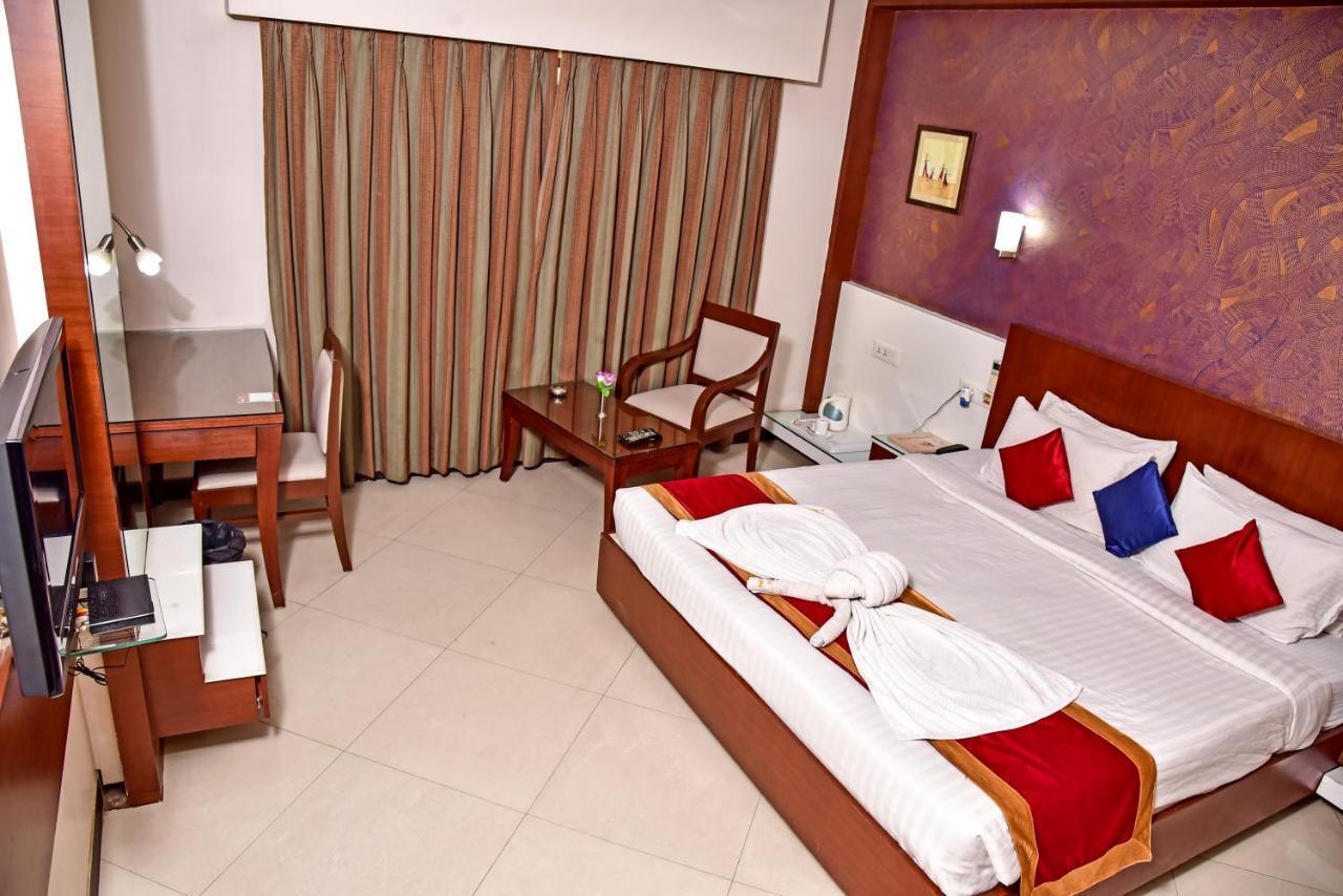Hotel Amit International Bhilai Экстерьер фото