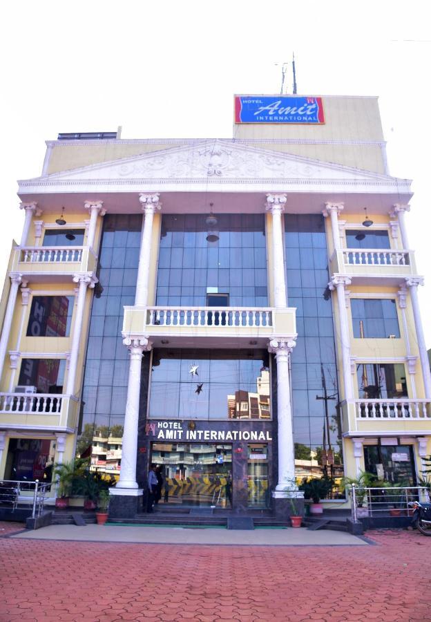 Hotel Amit International Bhilai Экстерьер фото